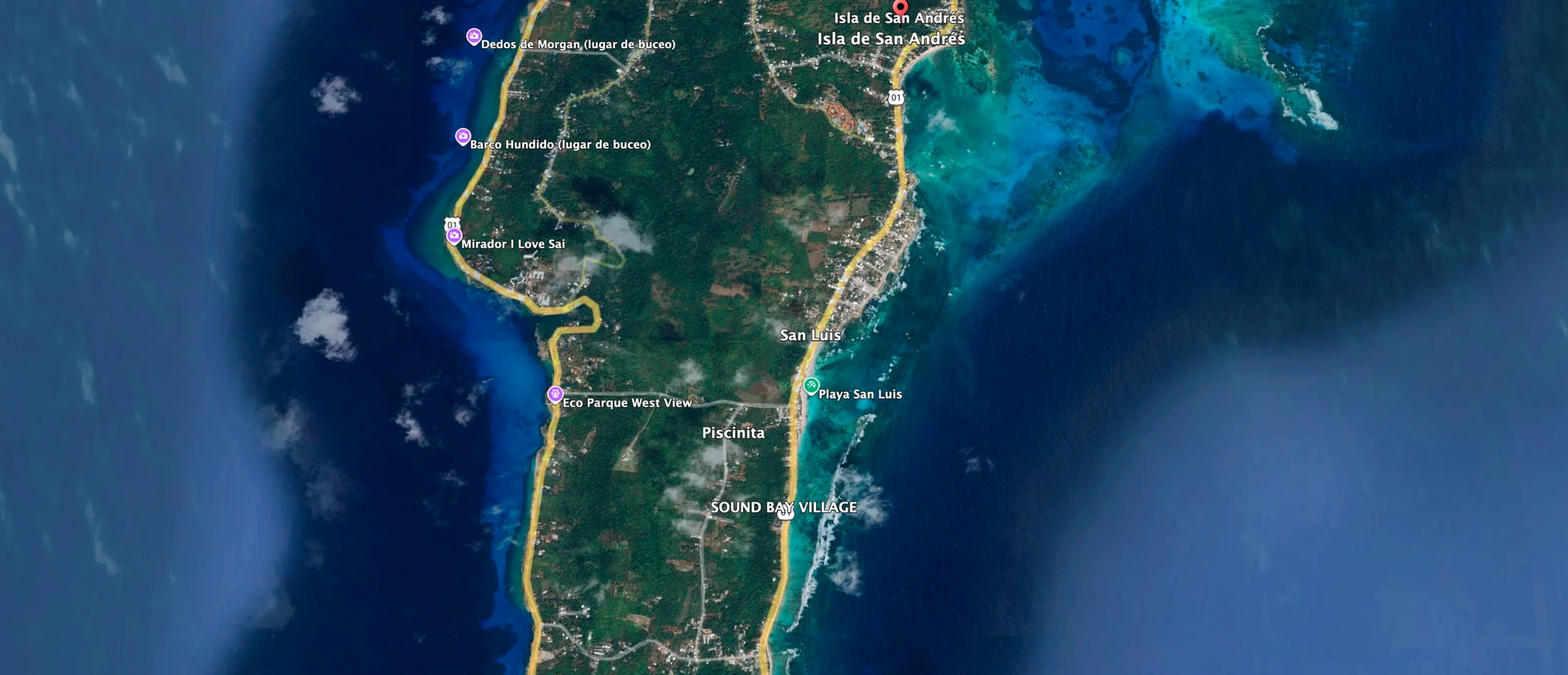 Playa de San Luis en San Andrés - aguas cristalinas